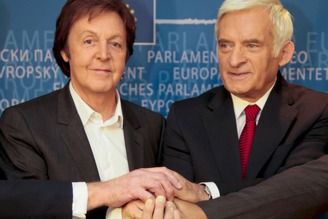 4-jerzy-buzek-i-paul-mccartney3DBB4699-4103-FCF6-7ACF-CDDF8648F6CD.jpg